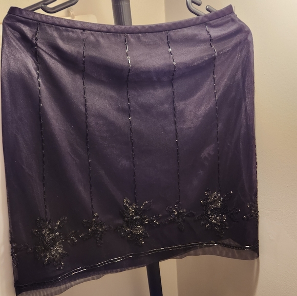 RETRO ANN TAYLOR BLACK SKIRT WITH A SHEAR OUTER LINING AND BLACK SEQUINS - SZ 10 - Picture 3 of 8